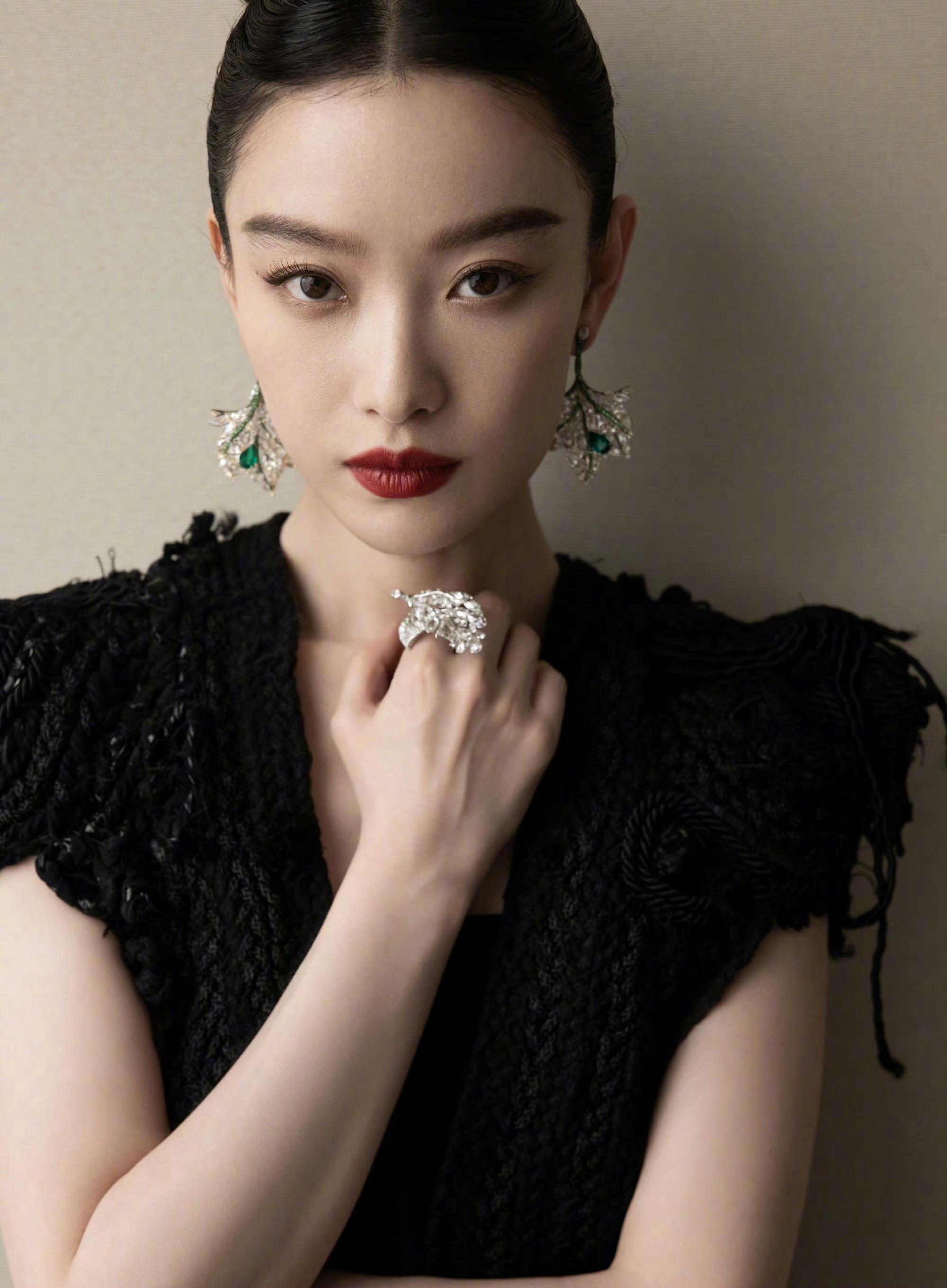 北京国际电影节开幕红毯, @倪妮v 演绎cindy chao艺术珠宝……_高清