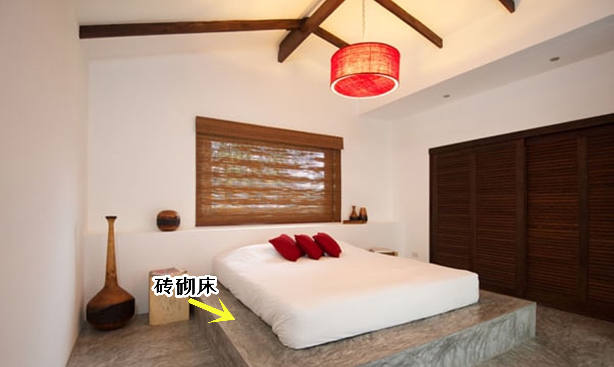 挑2担子红砖进卧室和水泥砌床算一算比买的成品床便宜耐用