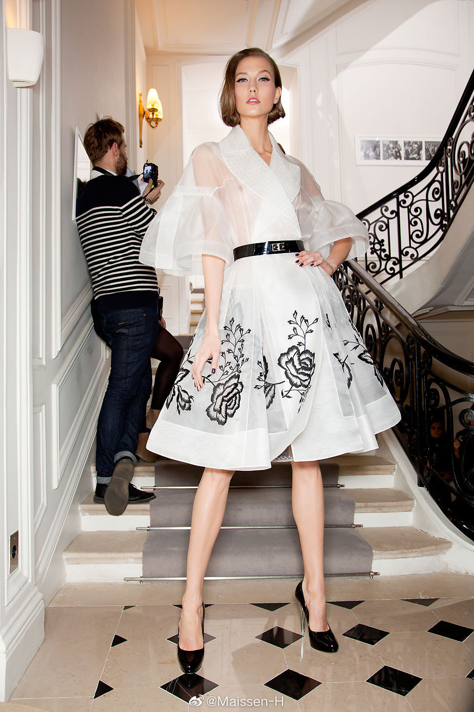 dior ss 2012 couture | karlie kloss经典开场之一, x型结构