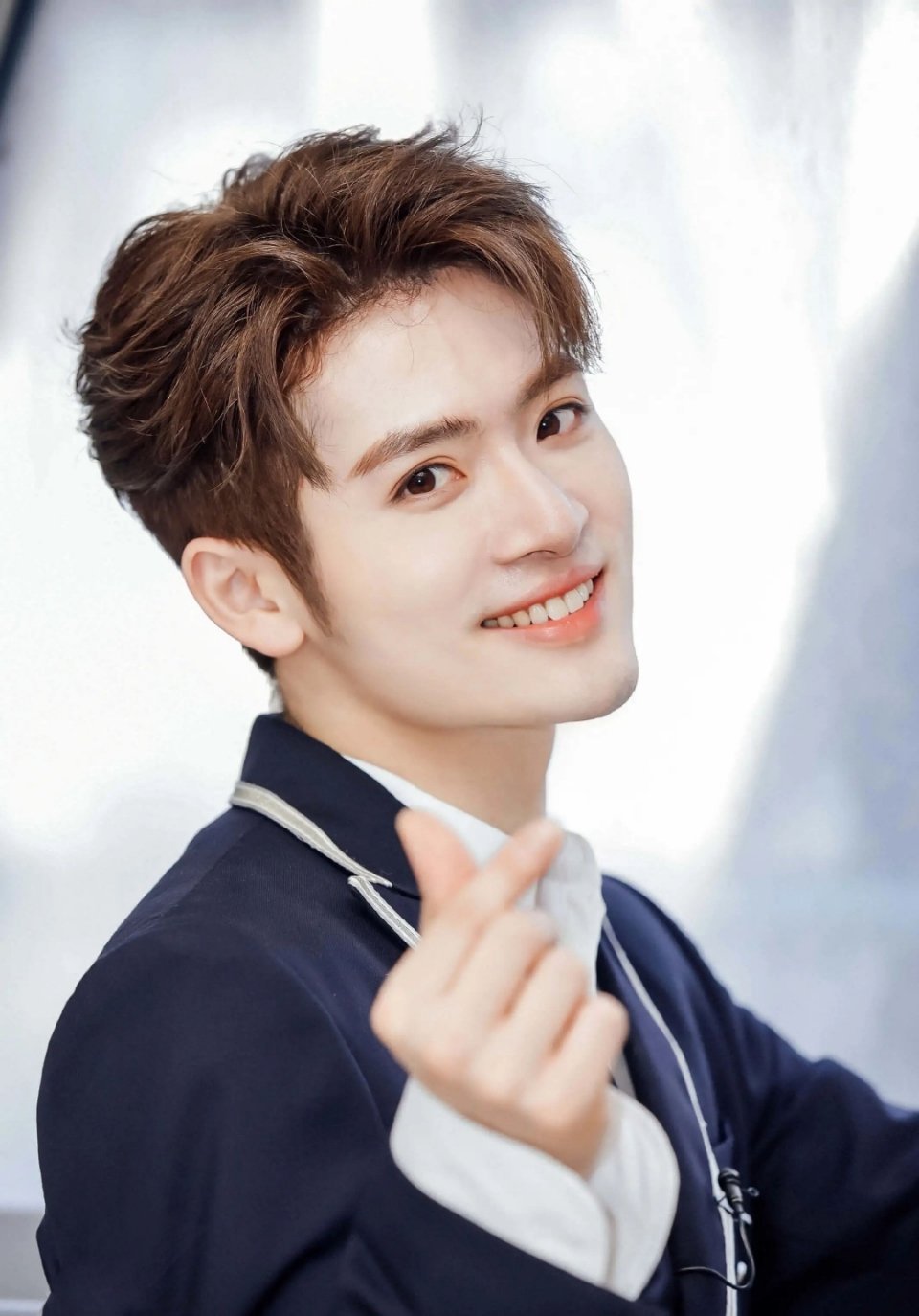 力丸的比心小合集是在给引力们比心的甜甜力丸呐