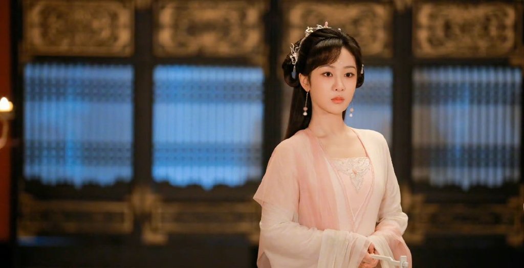 《沉香如屑》首播槽点满满，杨紫被女配吊打，成毅配音太出戏休闲区蓝鸢梦想 - Www.slyday.coM