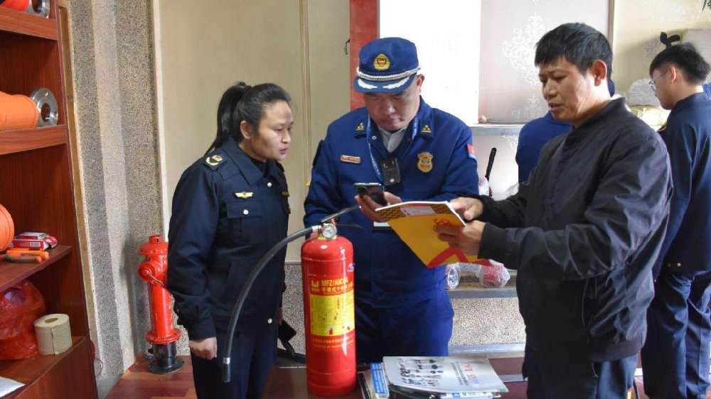 实行强制性产品认证的消防产品目录由国务院什么会同国务院公安部门制定并公布