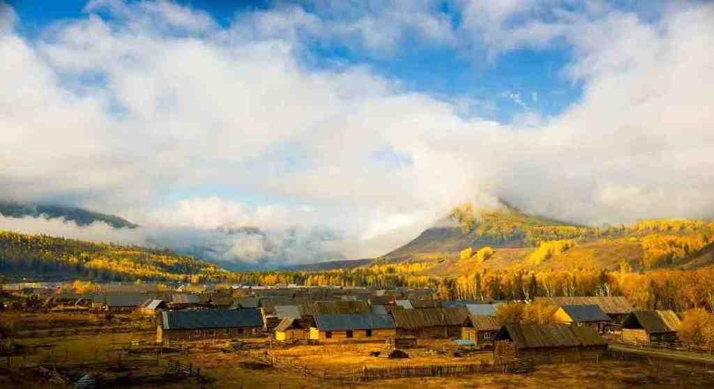 总要在秋天去一次北疆吧!一年仅3周的秋色,惊艳回归休闲区蓝鸢梦想 - Www.slyday.coM 总要在秋天去一次北疆吧!一年仅3周的秋色,惊艳回归休闲区蓝鸢梦想 - Www.slyday.coM