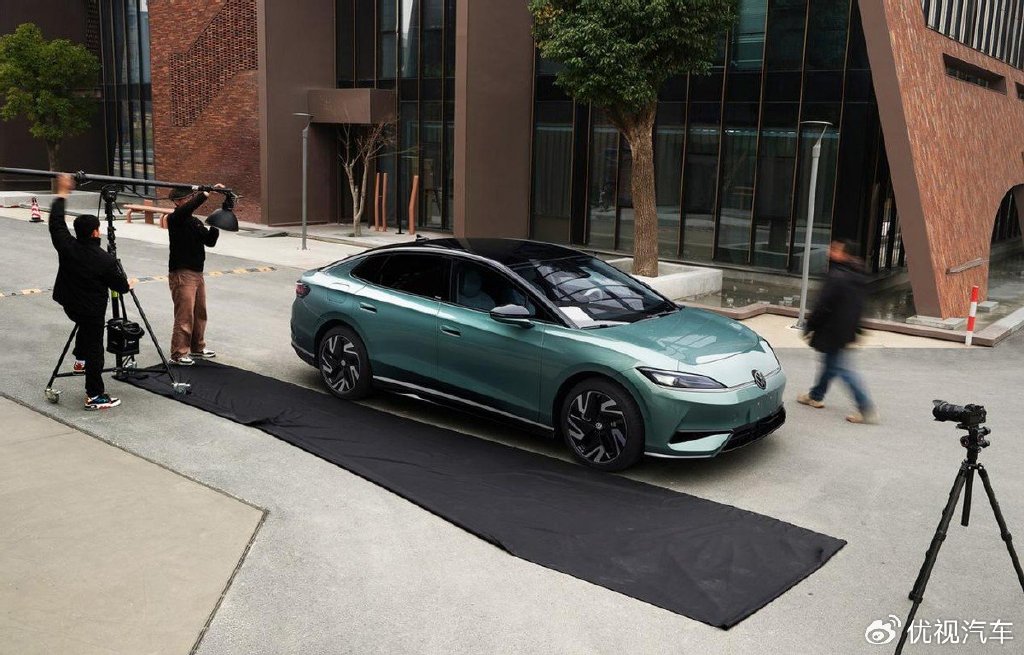 外观年轻动感上汽大众id7s实车图曝光车长超5米