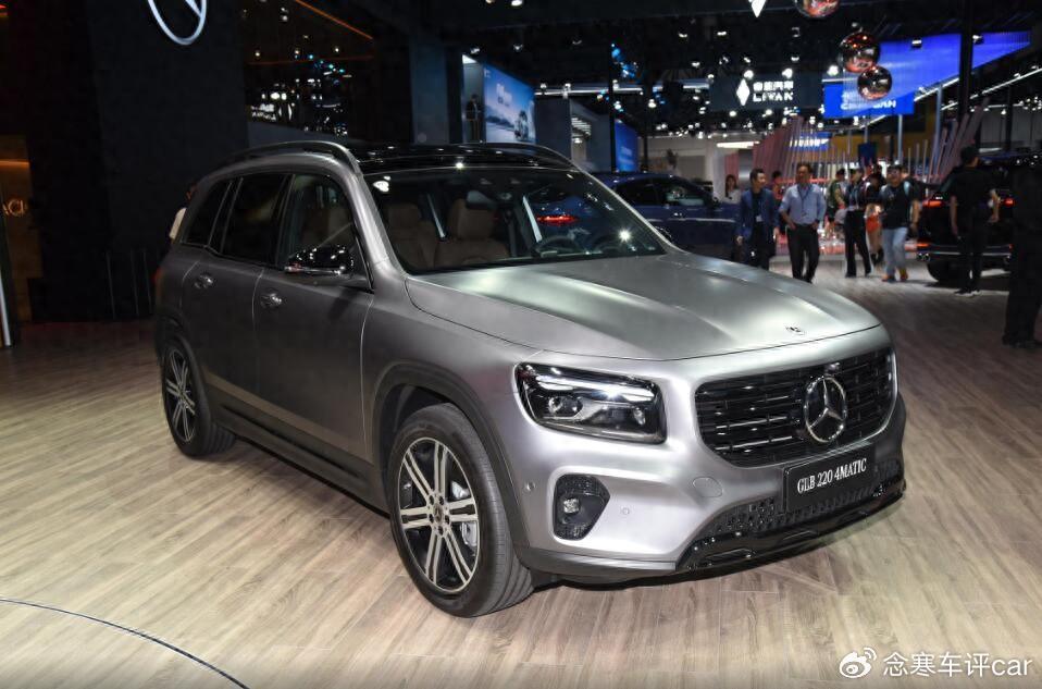 奔驰glb降价6万卖不动新款还在出13t功率120kw扭矩270nm