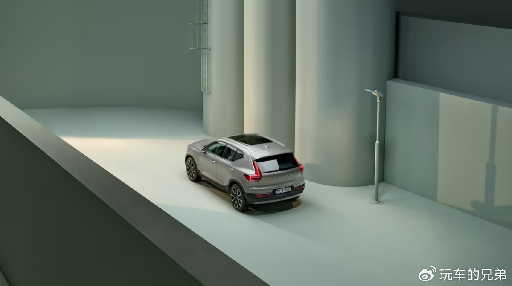 所以现在的消费者也越来越重视汽车安全性,而在这方面,一直都是沃尔沃