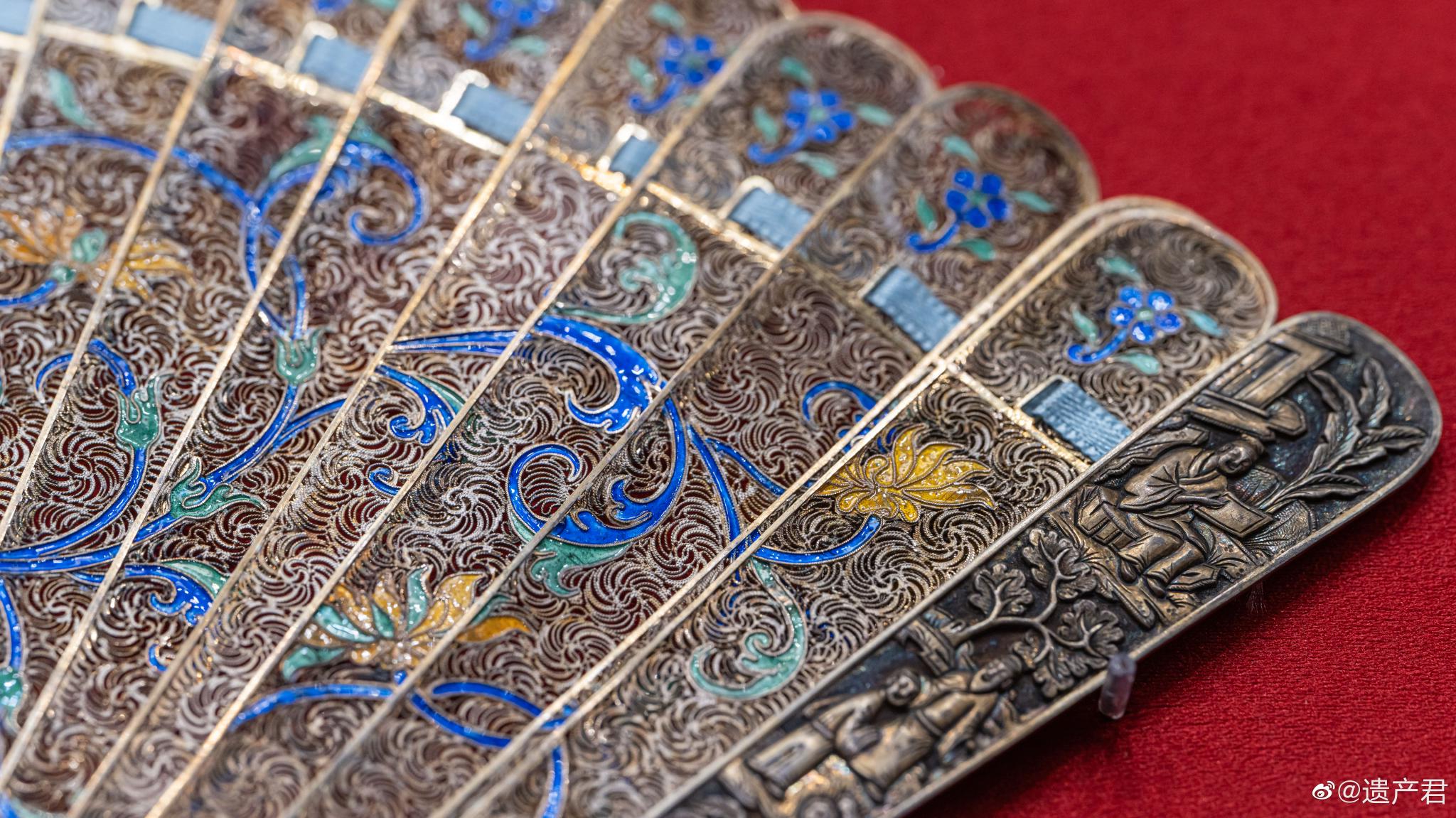 清代银累丝烧蓝花卉纹扇,广州地区出口西方的外销品……__财经头条