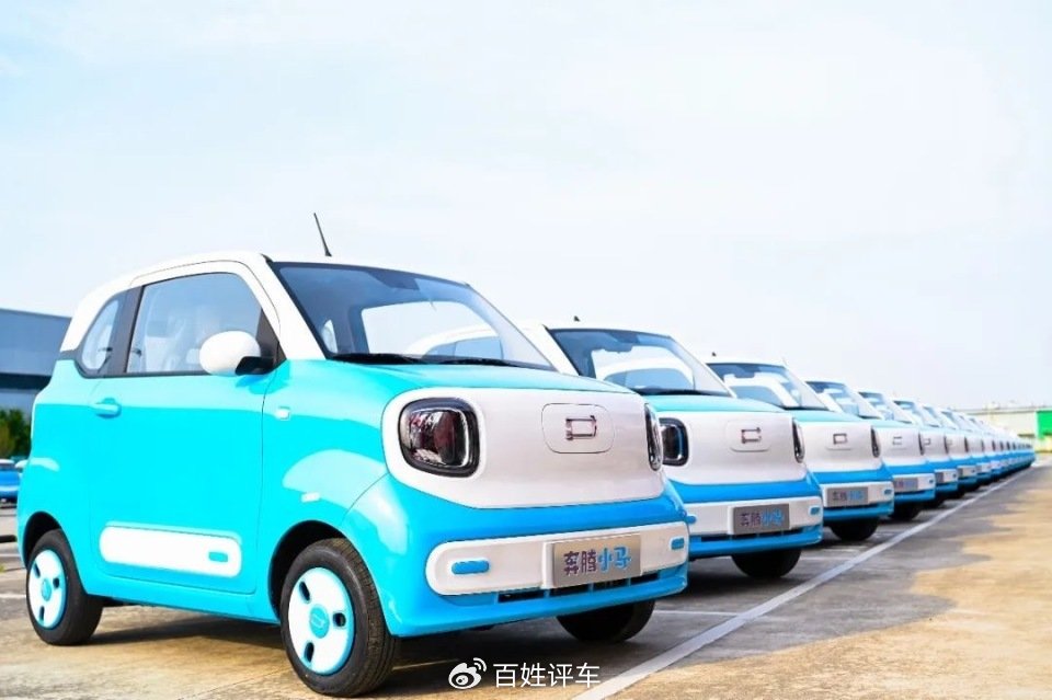 奔腾小马未上先火,看五好青年是如何征服年轻消费者的?-新浪汽车