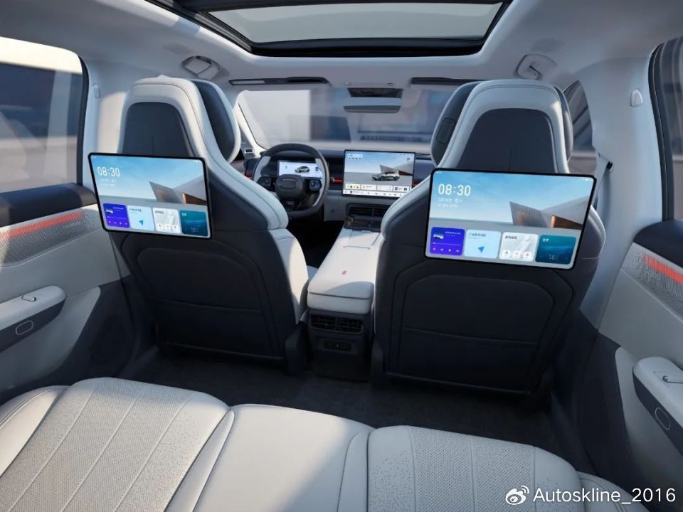 2)多屏互联的全场景智能座舱