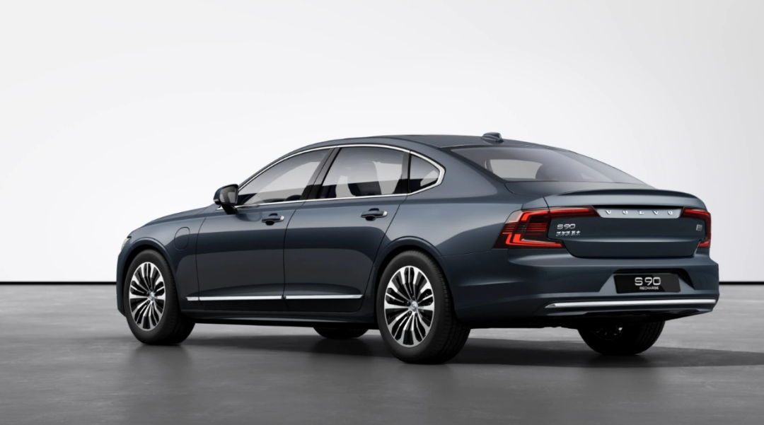 中大型豪华车怎么选？奥迪A6L对标沃尔沃S90