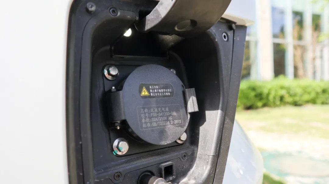 上市2年就换代？体验新款威马EX5-Z！