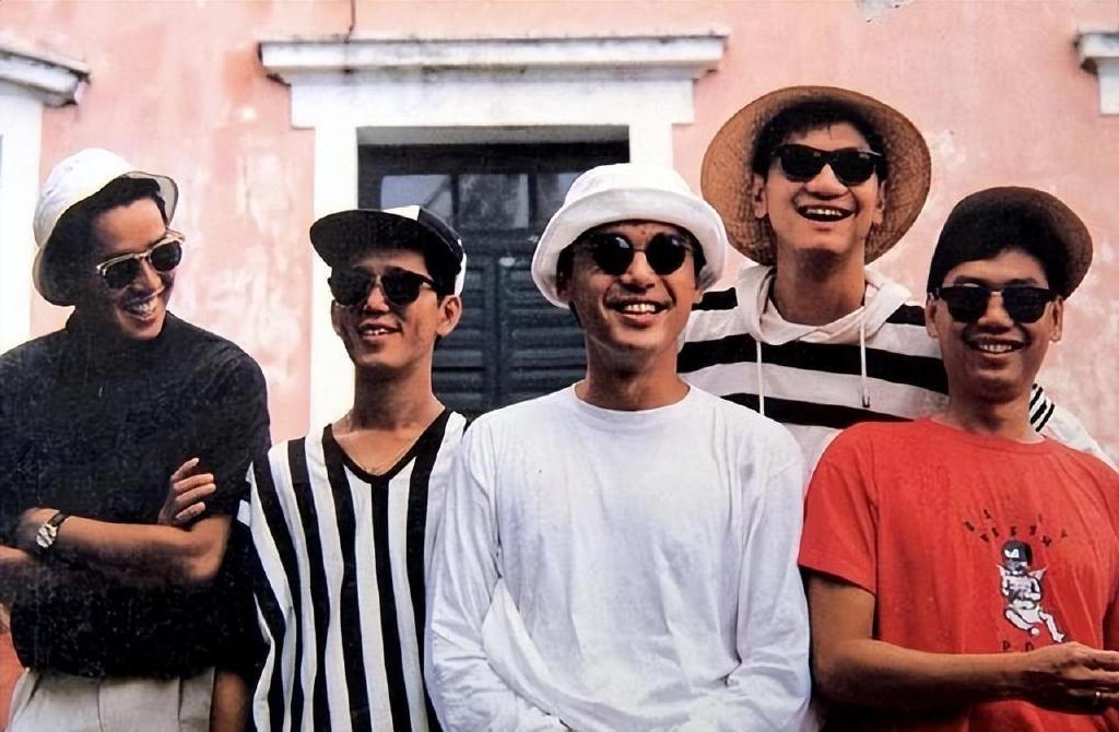 给“中国最具影响力的十大乐队”排个名,五月天第6,Beyond第2休闲区蓝鸢梦想 - Www.slyday.coM 给“中国最具影响力的十大乐队”排个名,五月天第6,Beyond第2休闲区蓝鸢梦想 - Www.slyday.coM