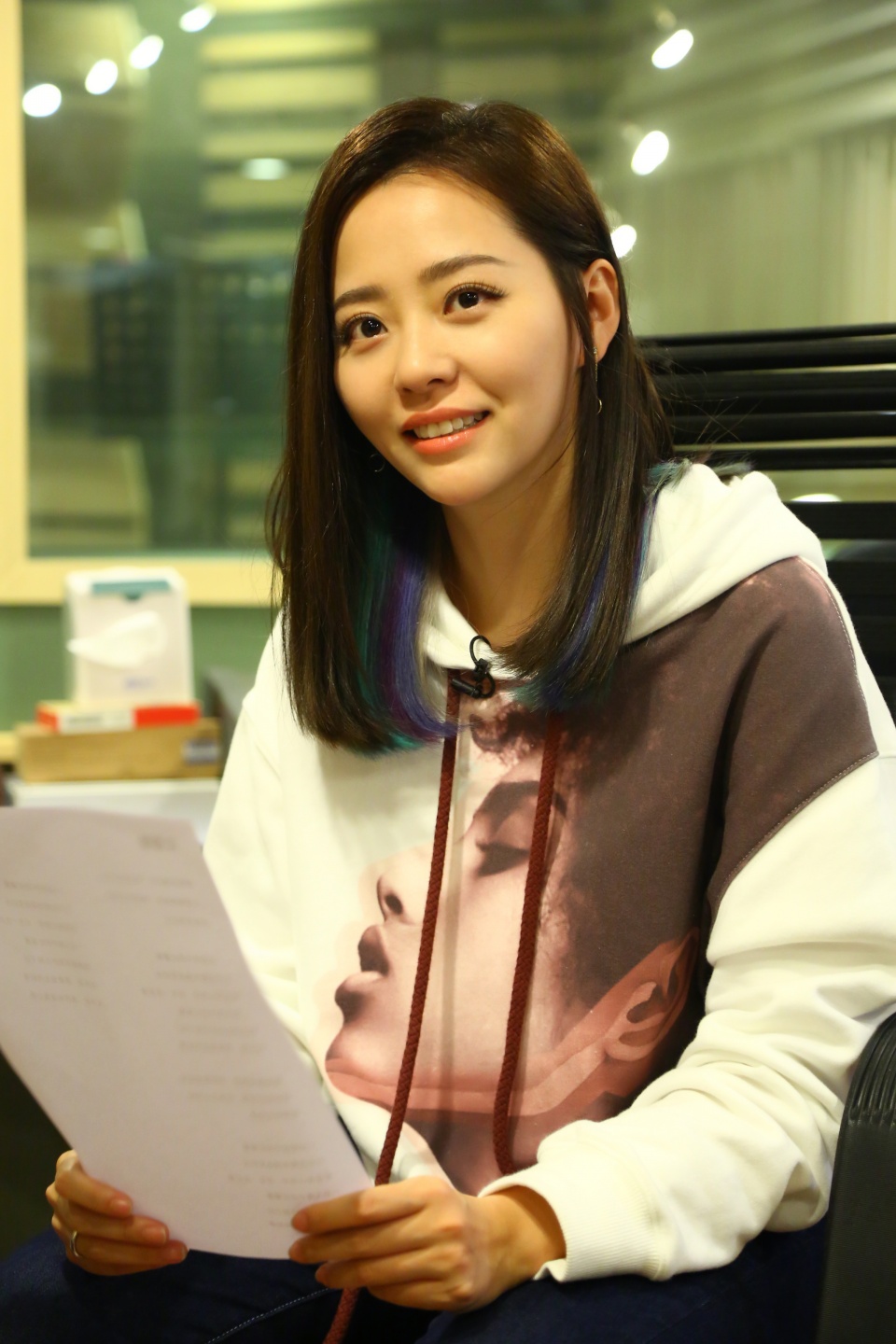 张靓颖吐槽《王牌对王牌》,乐坛前辈造型仍时尚感十足,被删可惜