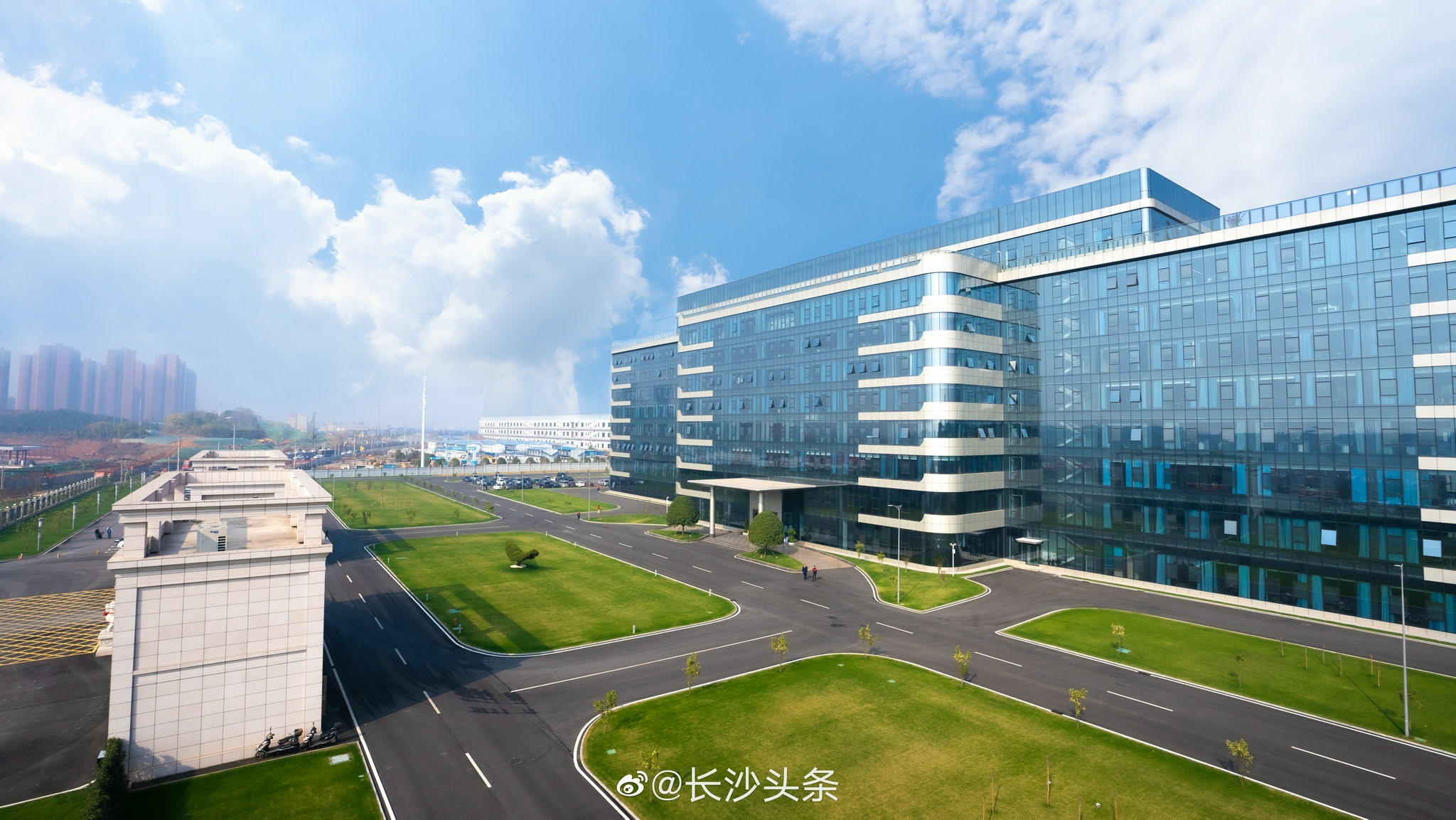 强省会强智造蓝思科技跑出湖南加速度