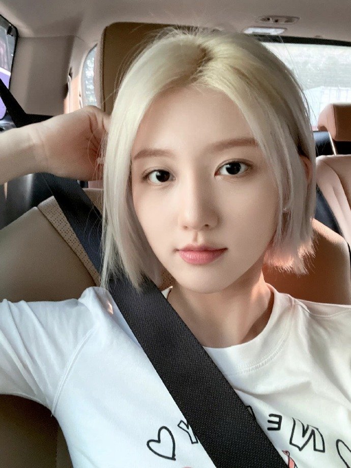 《音乐银行》再惹争议,音源第一的IVE没进候补,音源差的争一位休闲区蓝鸢梦想 - Www.slyday.coM 《音乐银行》再惹争议,音源第一的IVE没进候补,音源差的争一位休闲区蓝鸢梦想 - Www.slyday.coM