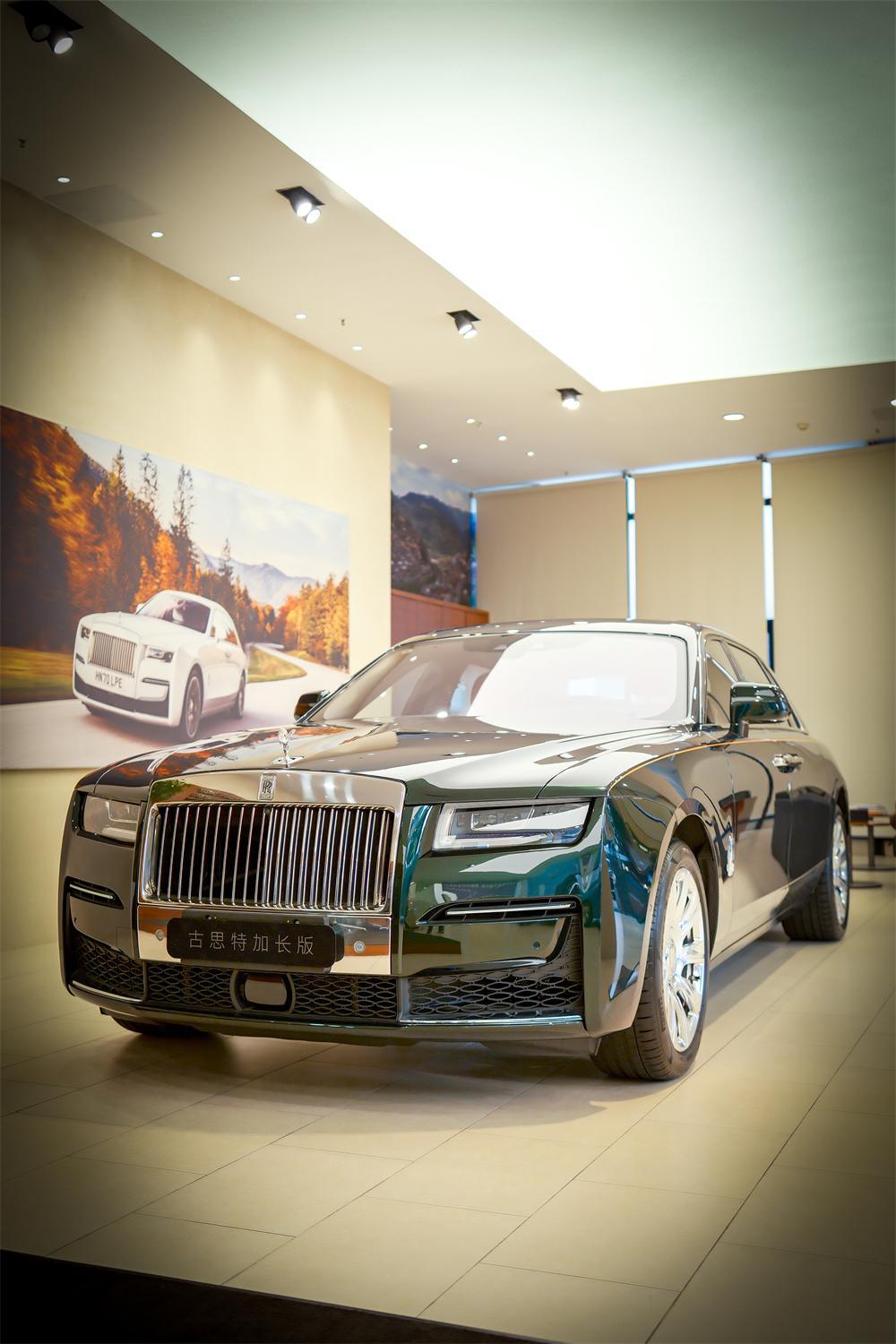 豪华贵族体验贵阳实拍劳斯莱斯古斯特加长版