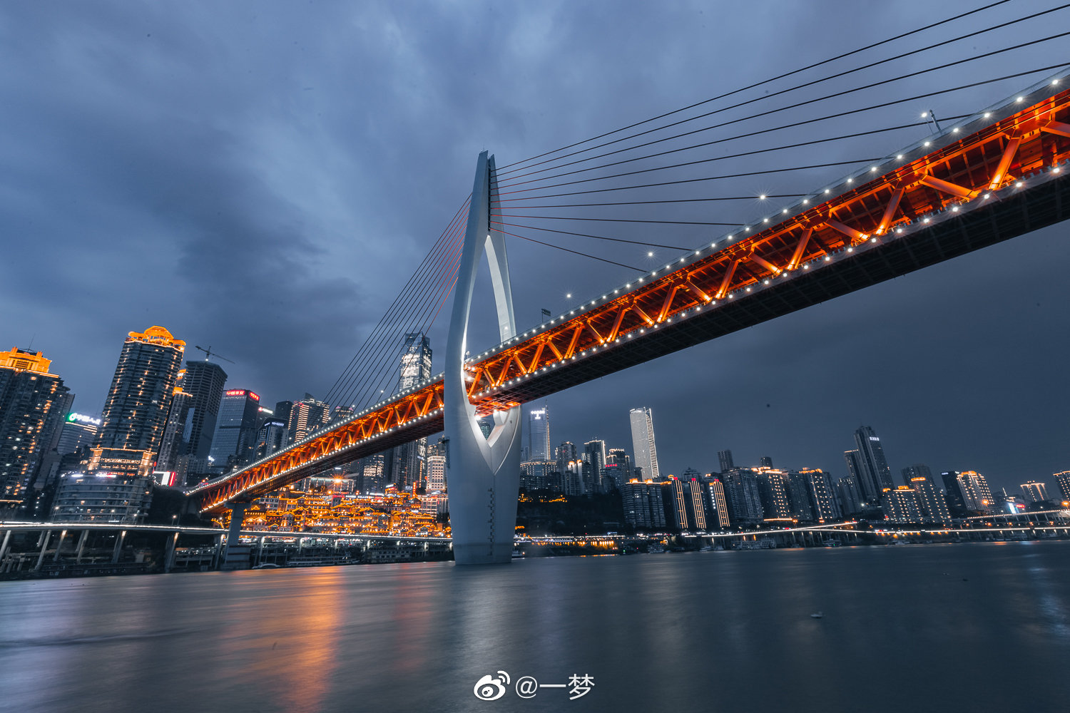 解放碑,千厮门大桥,洪崖洞 67国内独一无二的重庆夜景,随便怎么拍都