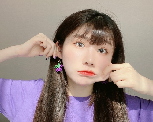 为啥爆胎草莓粥颜值这么高?看到她妈妈的照片,遗传基因真强大