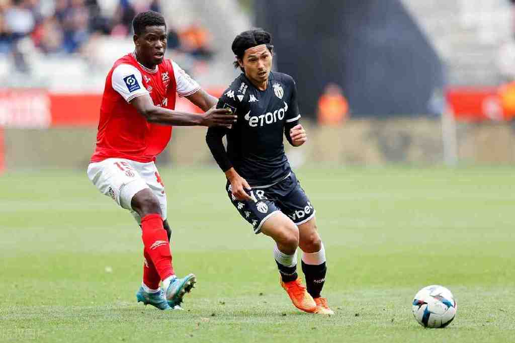 南野拓实：梅西用一年才适应法甲，我也差不多，目标是世界杯八强休闲区蓝鸢梦想 - Www.slyday.coM