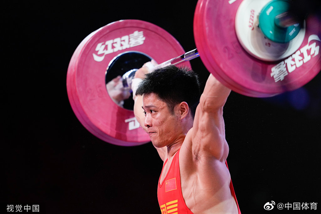 举重男子61公斤级决赛,东京奥运会冠军李发彬@举重李发彬 以总成绩311