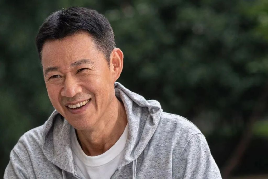 张丰毅霸屏方法论表演以剧本为根二度创作以灵感为准