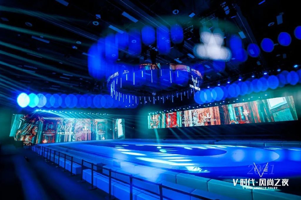 乐维·中国：V时代·风尚之夜8.28于凯迪拉克中心M空间盛大开幕！休闲区蓝鸢梦想 - Www.slyday.coM