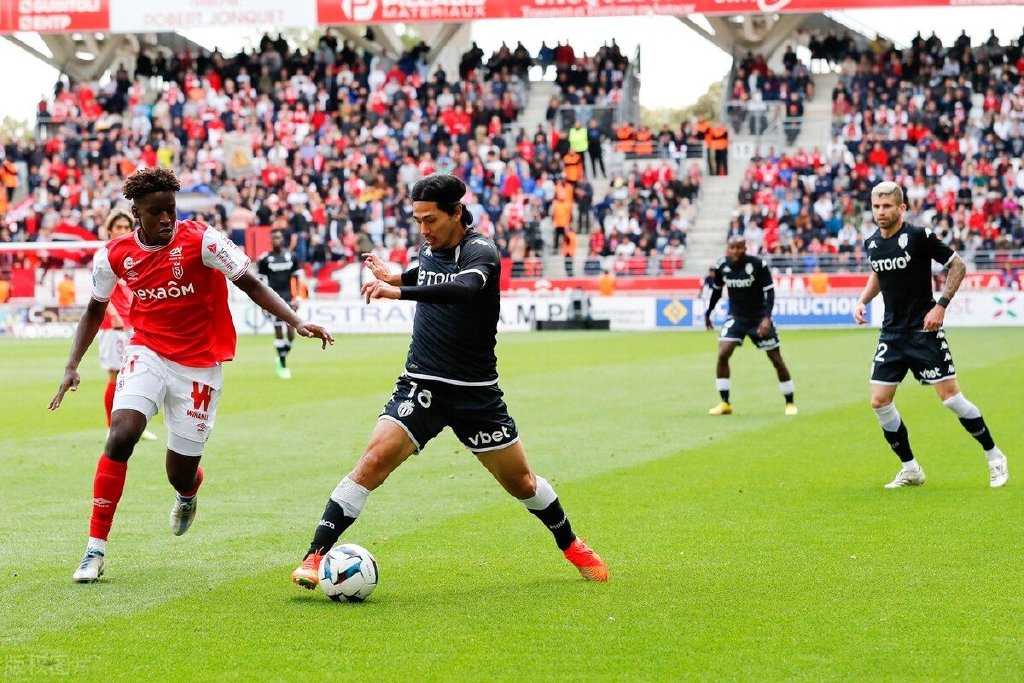 南野拓实：梅西用一年才适应法甲，我也差不多，目标是世界杯八强休闲区蓝鸢梦想 - Www.slyday.coM