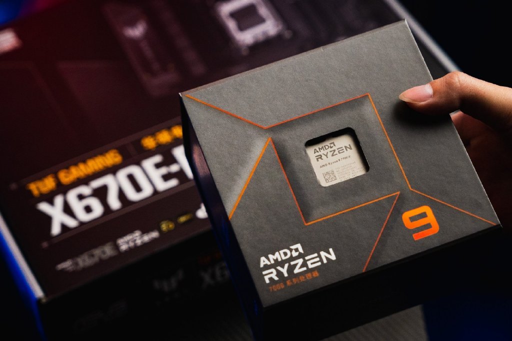 5nm-zen4-amd-9-7900x