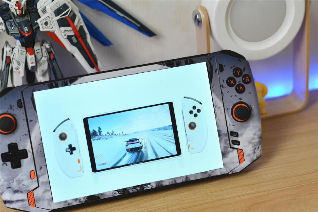 国产“新式掌机”：可拆卸手柄设计，6800U处理器支持升级__财经头条