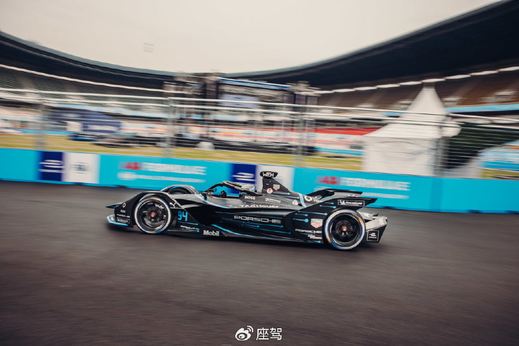 开启电动狂飙新纪元  保时捷电动赛车即将迈入 gen4 时代