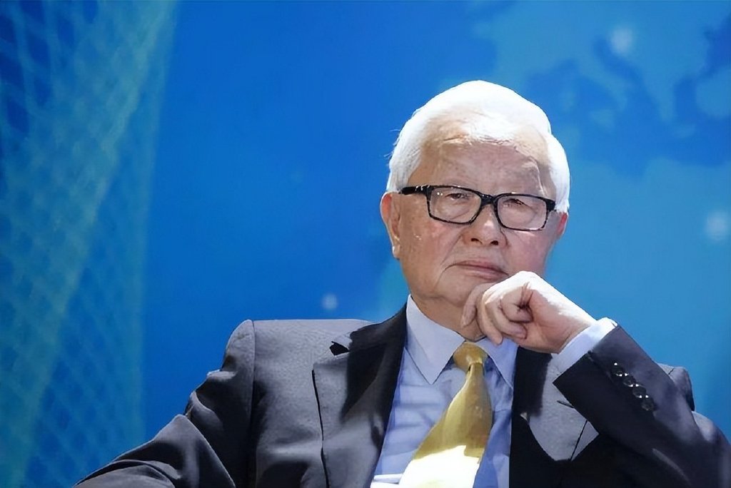 张忠谋是从内地去美国，回国创造台积电之时，为何却选择去台湾？|代工|张忠谋|台积电_新浪新闻