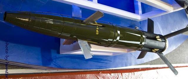 制导炮弹是神话?并非徒有虚名,中国很早就装备且战术成熟