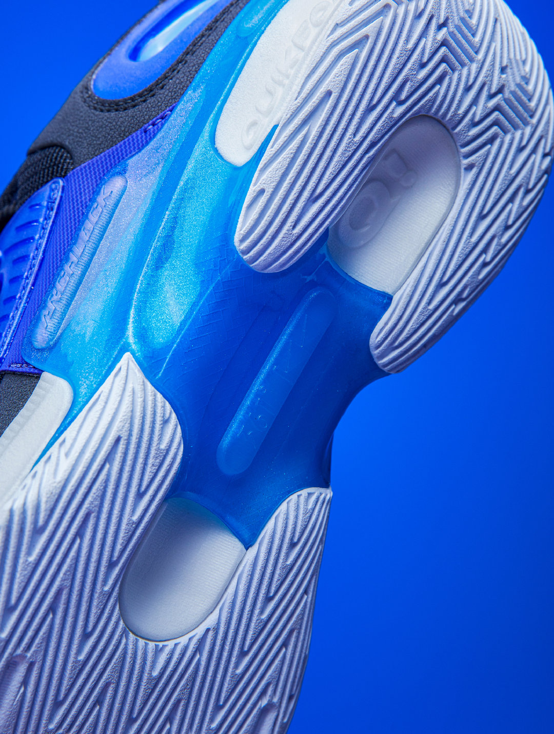 可兰白克2代签名球鞋将于9月9号发售