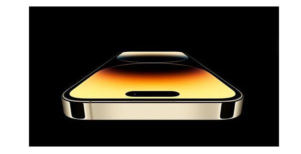 消息称iPhone 15 Ultra将前置双摄像头，采用USB休闲区蓝鸢梦想 - Www.slyday.coM