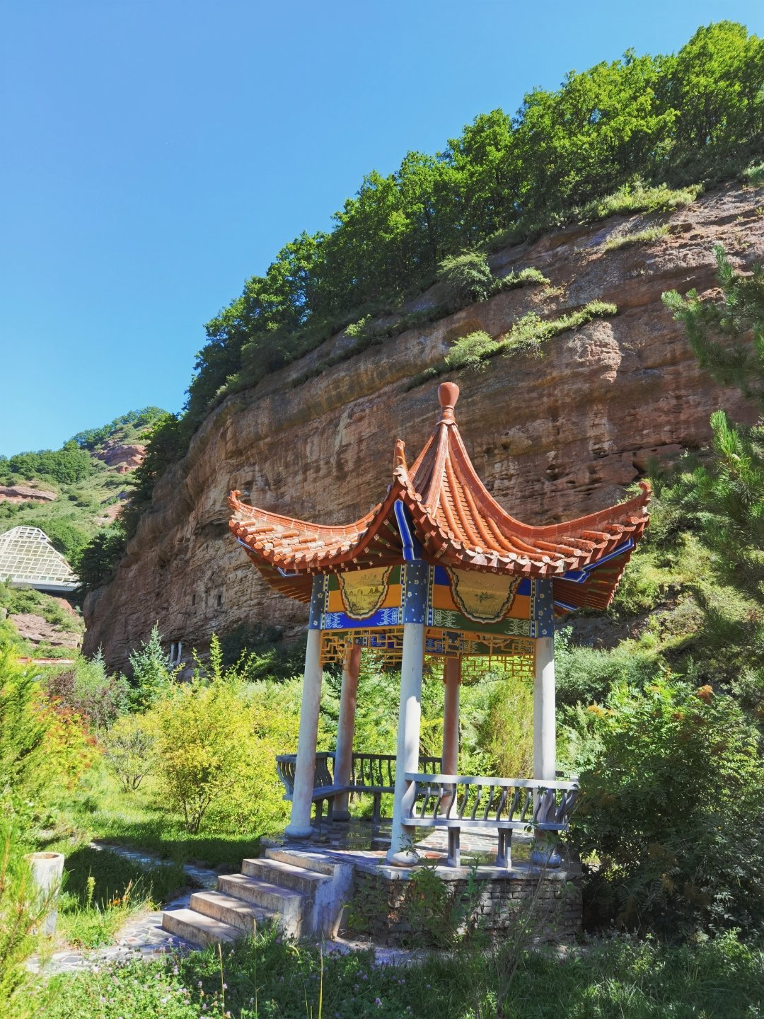 庄浪云崖寺景区,集石窟艺术与湖光山色与一体……_高清图集_新浪网