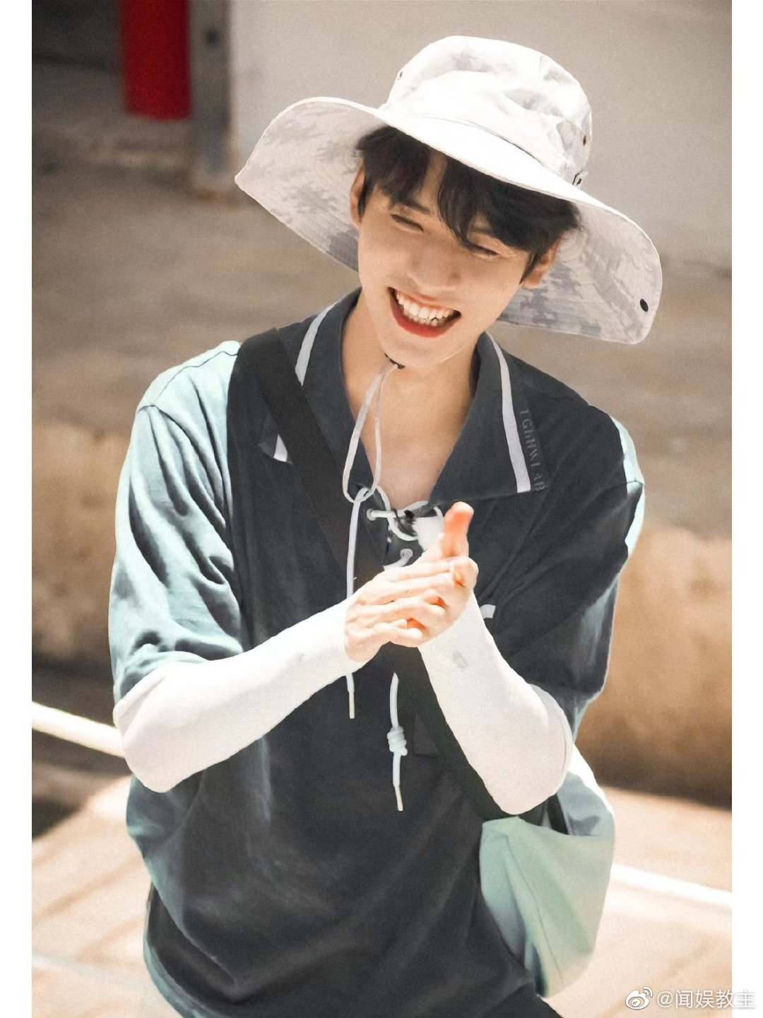 分享几张奶呼呼的娱乐圈打工人龚俊