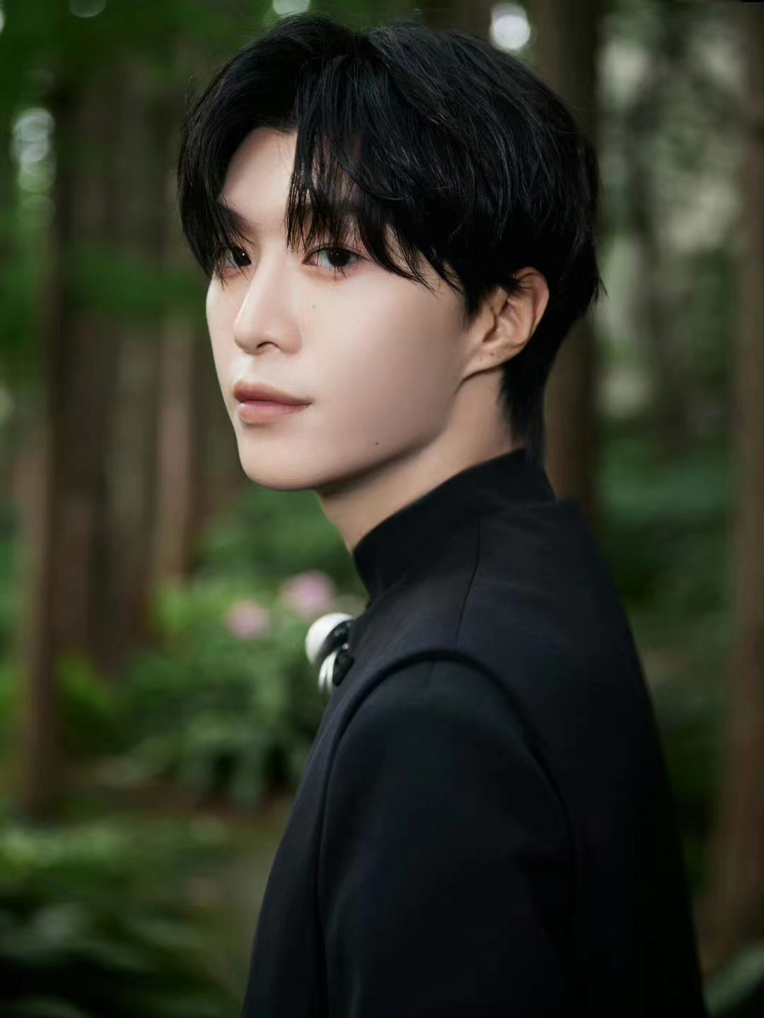 范丞丞新中式风套装太帅了吧!_高清图集_新浪网