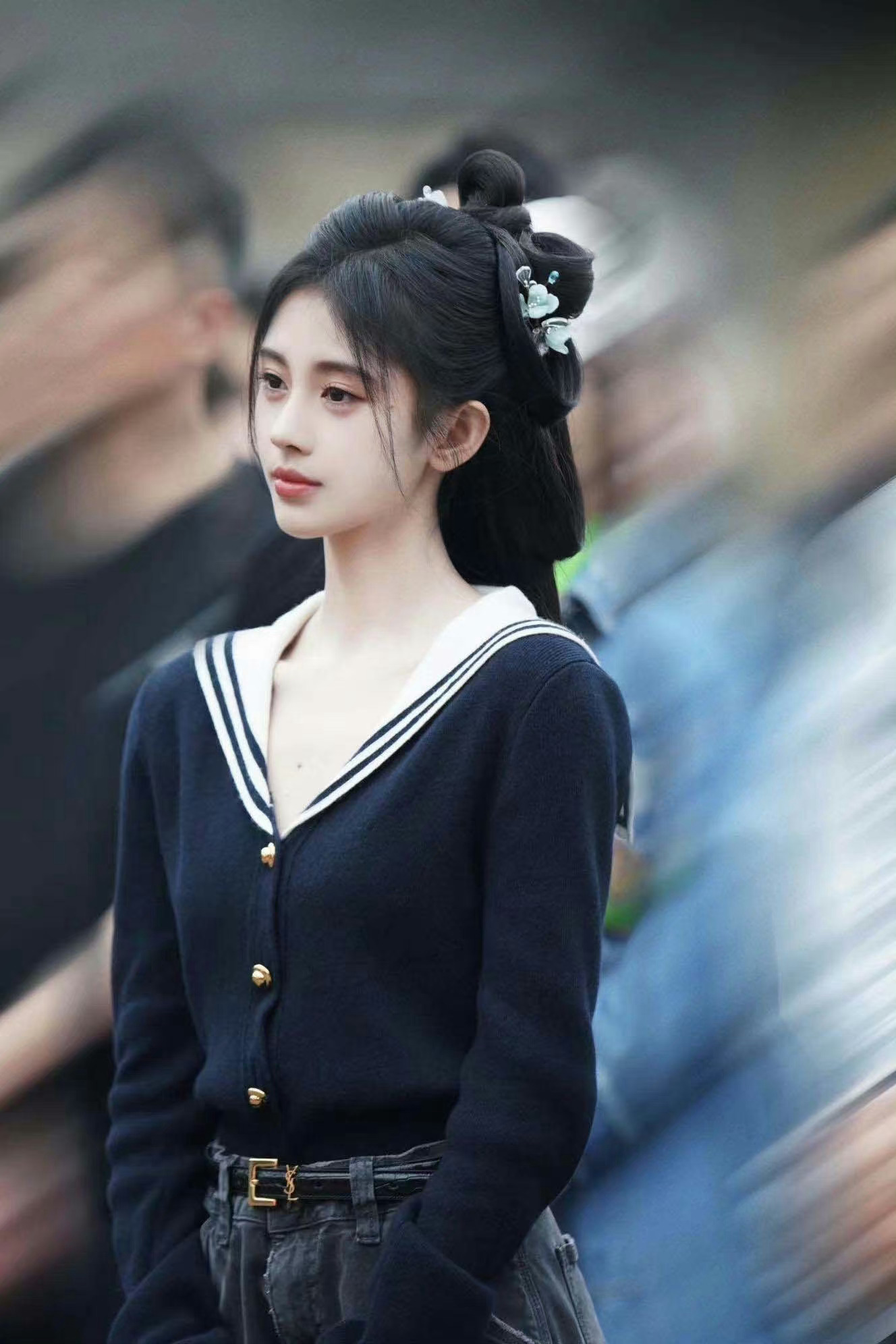 看鞠婧祎开机状态也很棒呢!__财经头条
