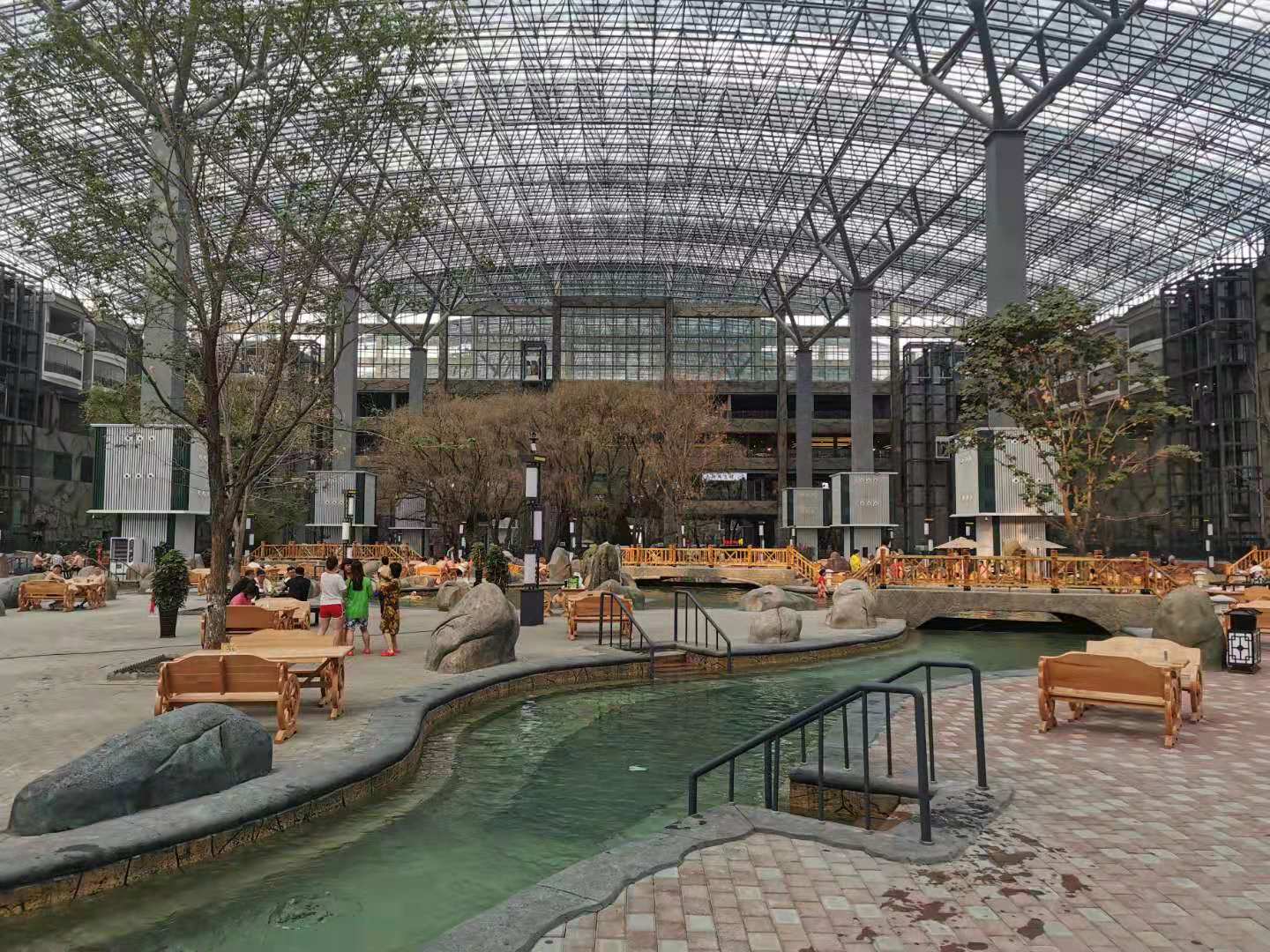 哈尔滨新海都半山温泉城点亮冰城旅游新方式