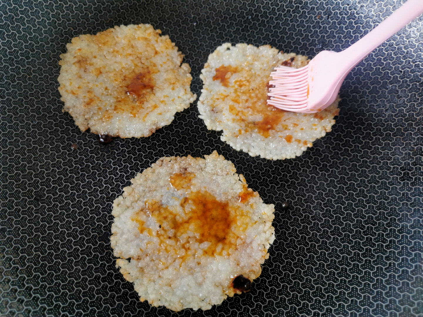 自从米饭这样做,孩子三天两头点名要吃,咯嘣儿脆,成本2块钱