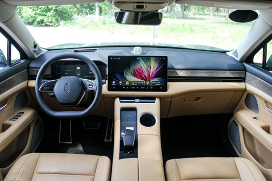 30万级新能源SUV对比，岚图FREE和问界M5选谁更合适？