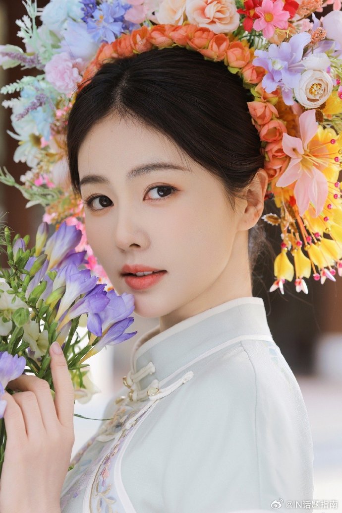 簪花大片掉落 温婉端庄的东方美人,今天又是被漂亮鹿鹿硬控的一天