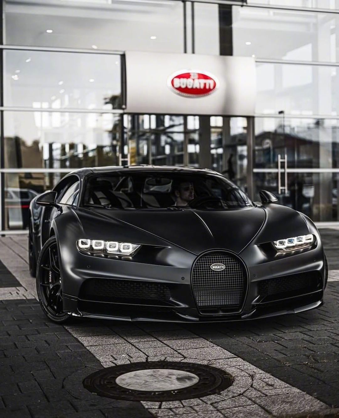 布加迪bugatti chiron noire