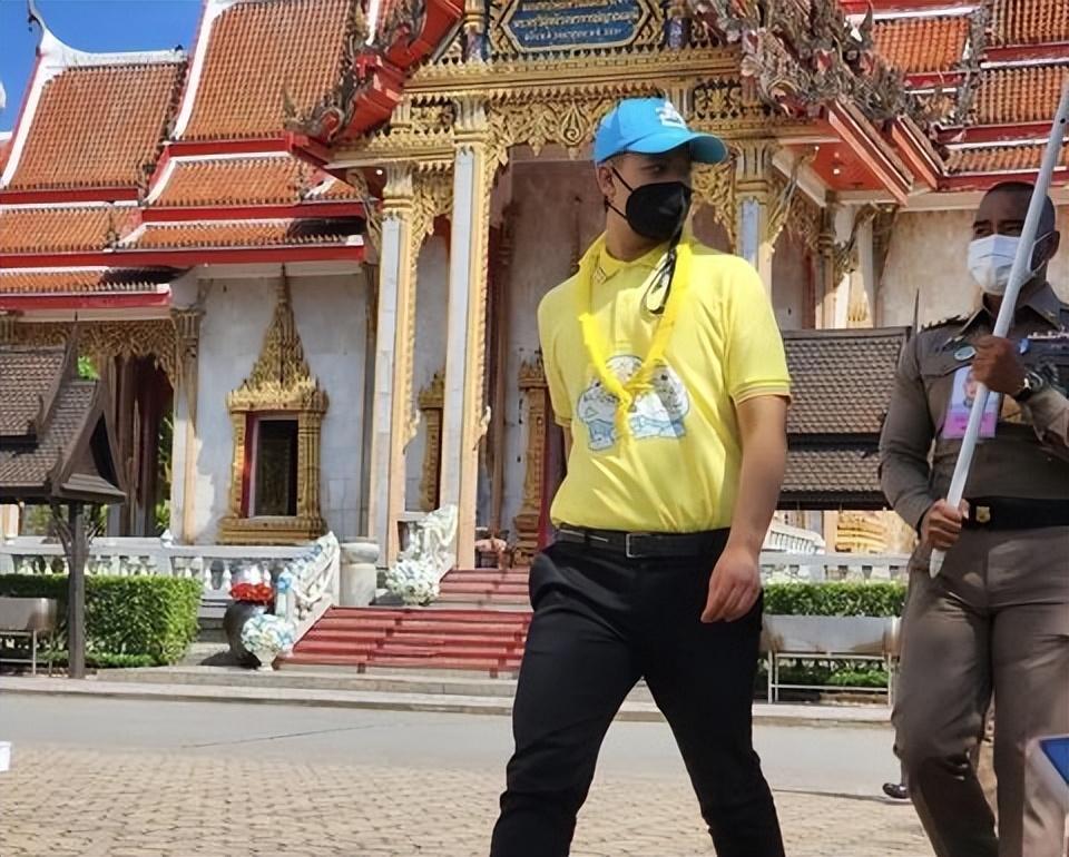 泰国提帮功王子回国后变劳模？亮相做公益，又高又帅还有帝王范儿|小王子|公益|劳模_新浪新闻
