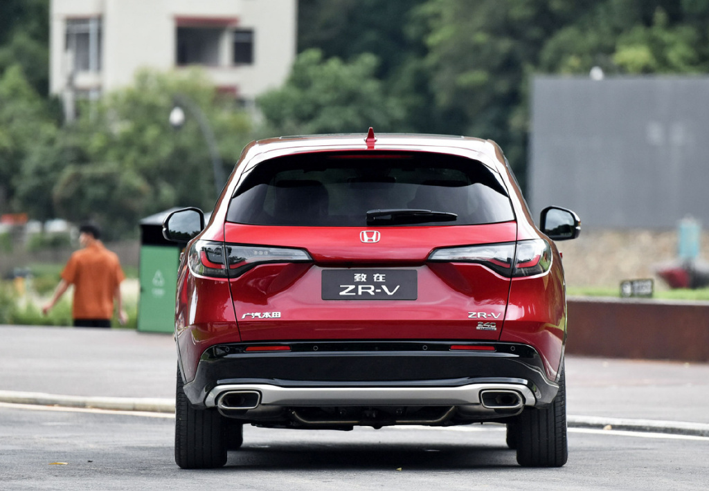老对手再相逢，本田ZR-V对比丰田锋兰达，谁更超值？