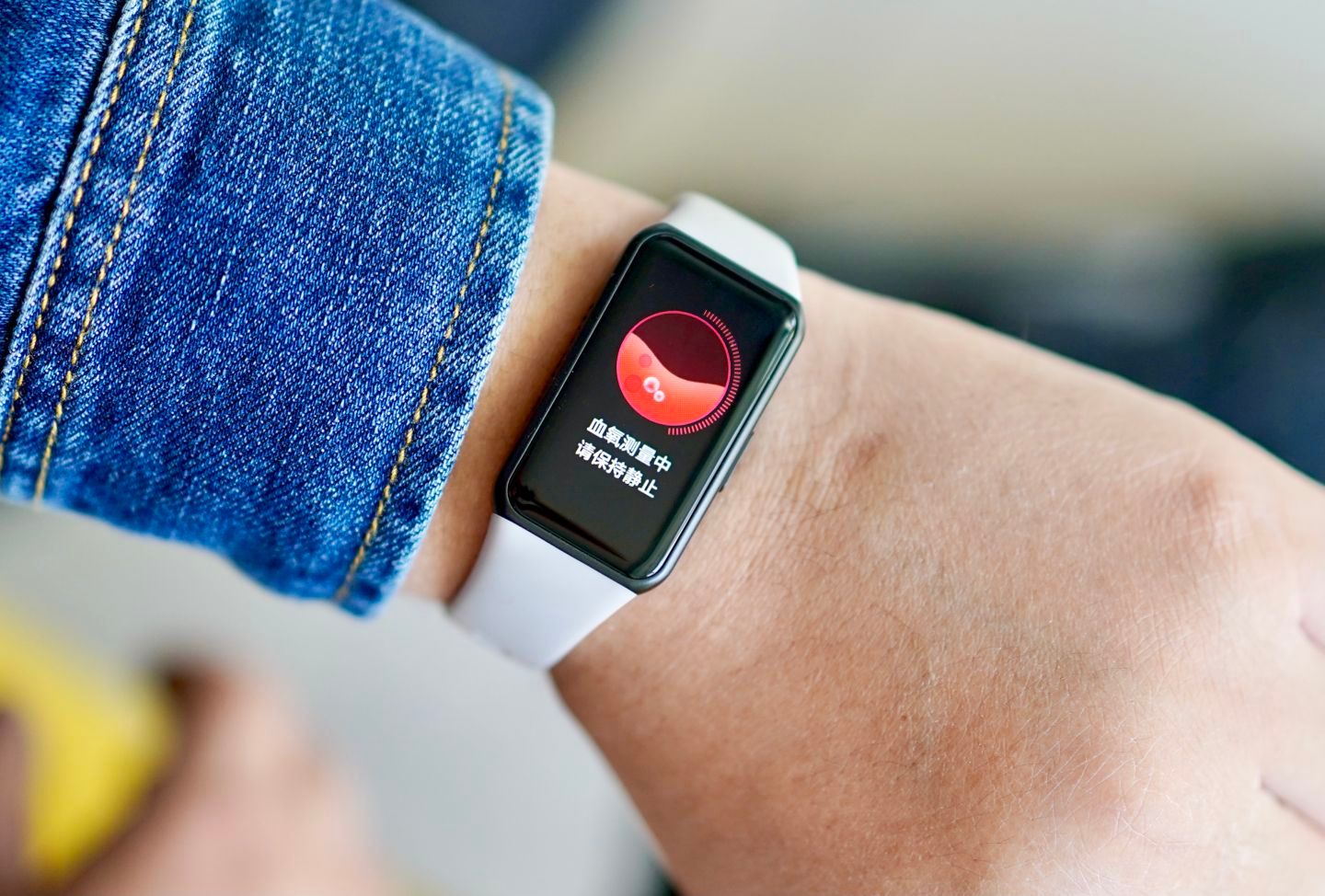 荣耀手环6上手评测引领手环全面屏时代健康运动监测全面升级