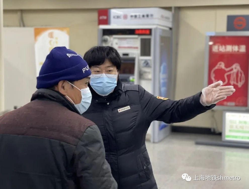 上海地铁女司机图片