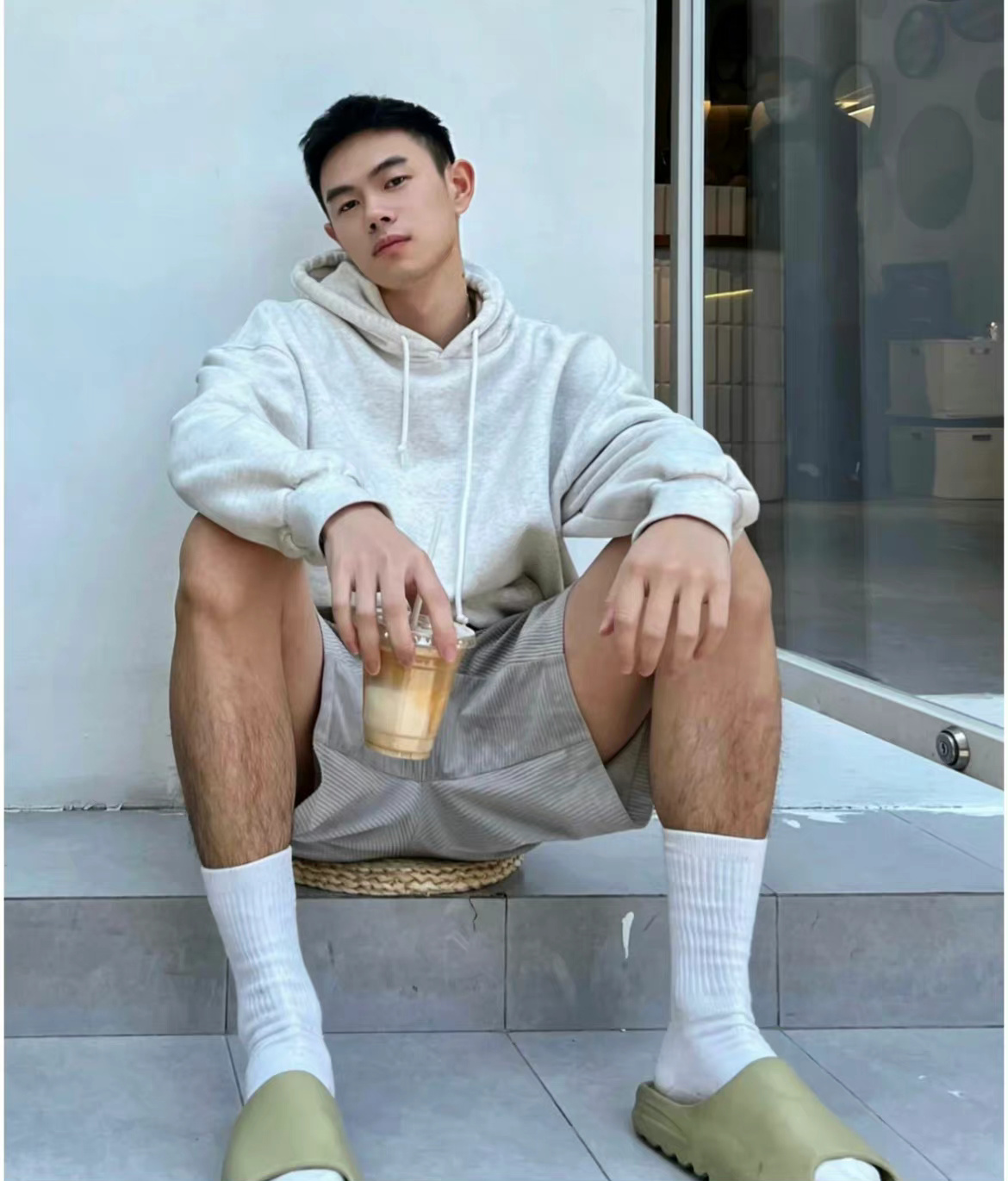 小哥读懂:服务器租金价格与性能配置的关联 (小哥读懂服务端开发)-优乐评测网
