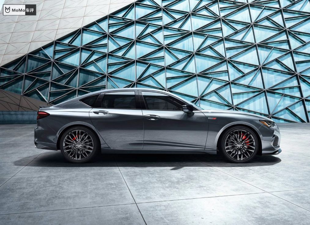 日系已成最安全代名词全新讴歌tlx配备世界首款包围式气囊