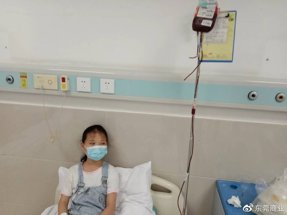 儿童医院进行了造血干细胞移植手术,移植了妹妹吴佩琳的造血干细胞